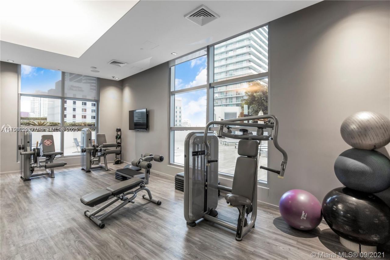 1100 S Miami Ave, Unit 3303, Miami, FL 33130 Photo