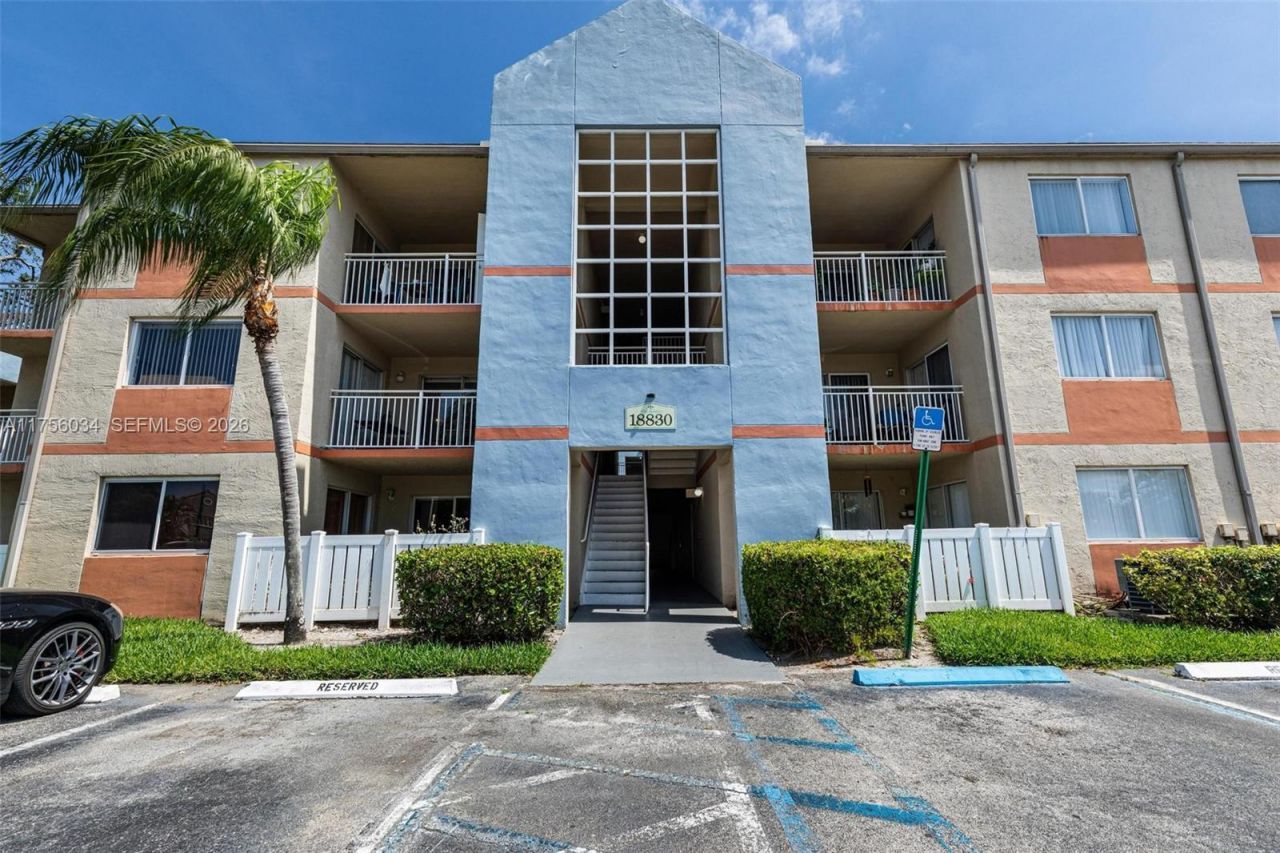 18830 NW 57th Ave, Unit 201, Hialeah, FL 33015 Photo