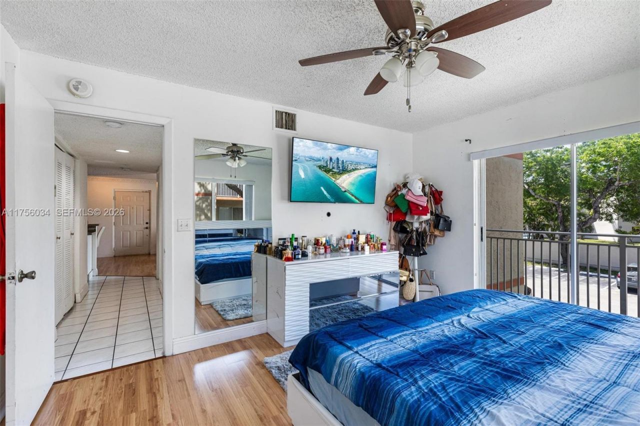 18830 NW 57th Ave, Unit 201, Hialeah, FL 33015 Photo