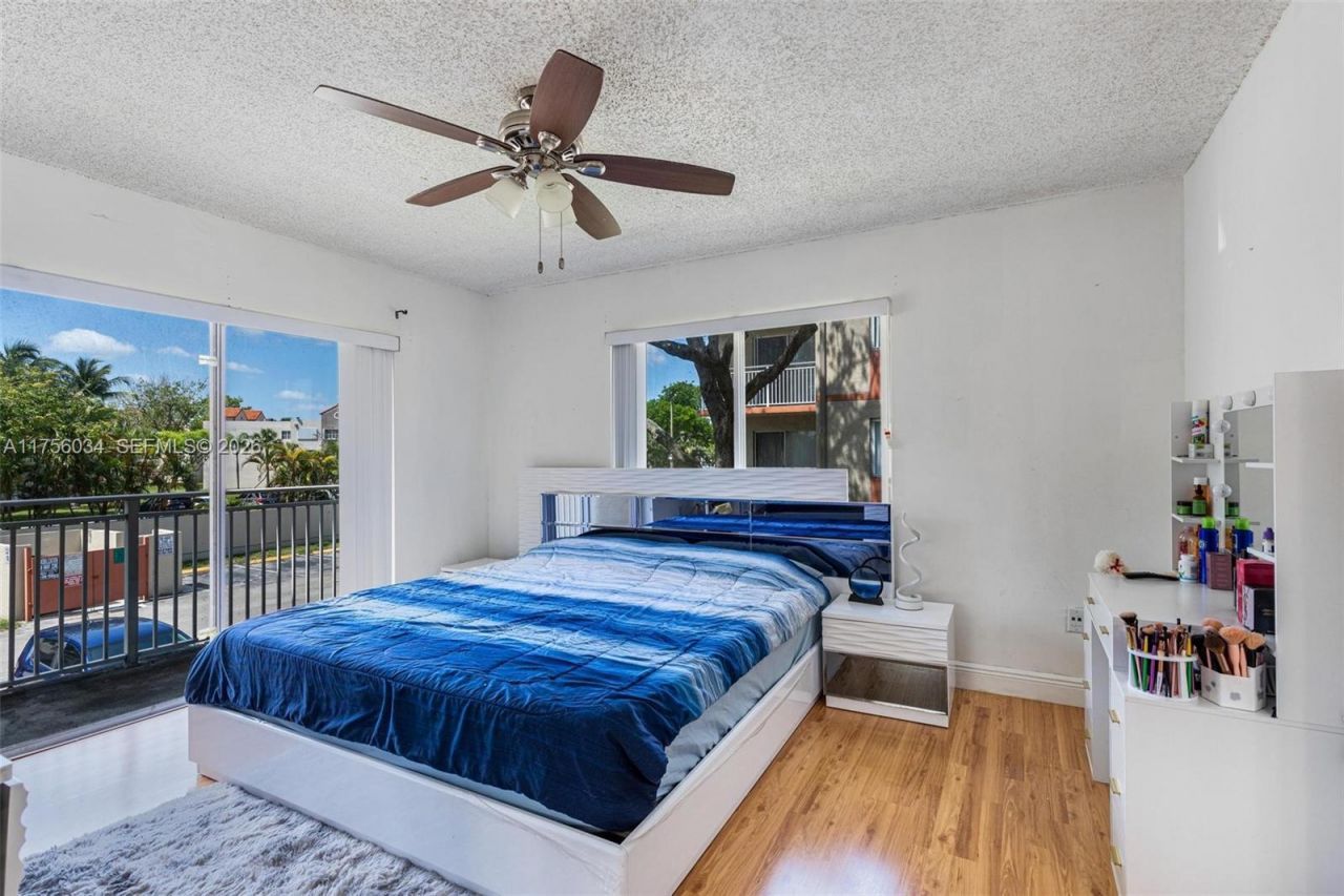 18830 NW 57th Ave, Unit 201, Hialeah, FL 33015 Photo