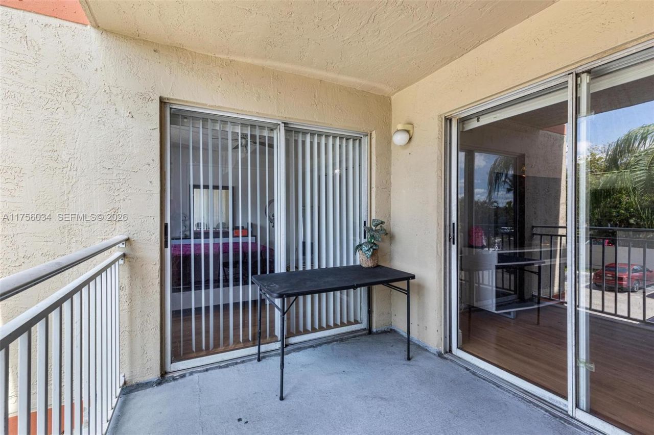 18830 NW 57th Ave, Unit 201, Hialeah, FL 33015 Photo
