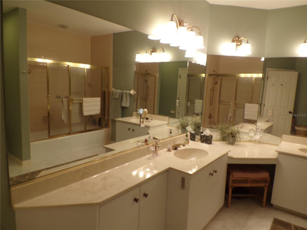 4555 Bay Club Drive, Unit 22, Bradenton, FL 34210 Photo