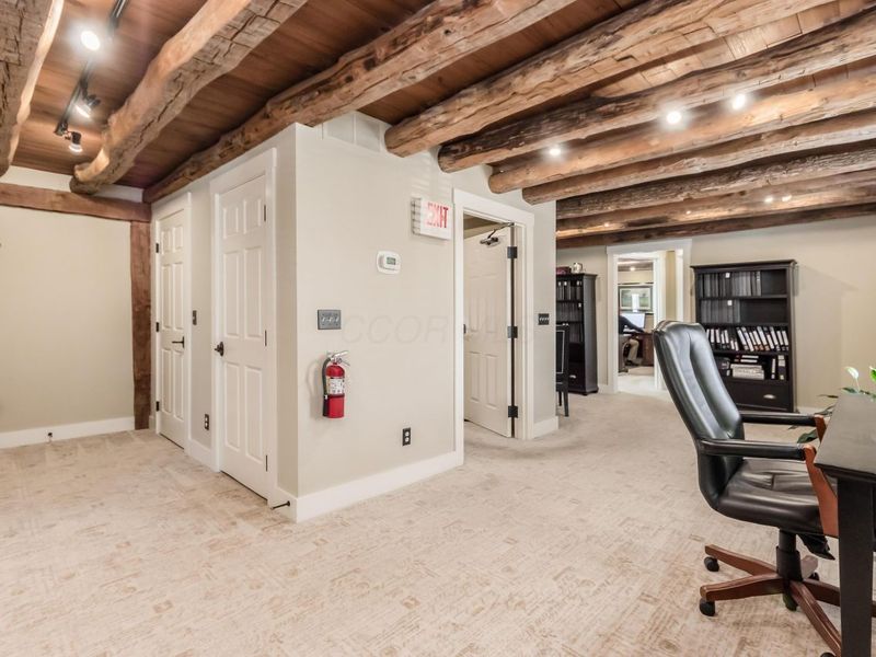 109 S High Street, Dublin, OH 43017 Photo 16