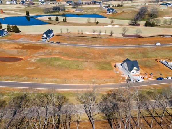 1848 Black Bear Circle, Loudon, TN 37774