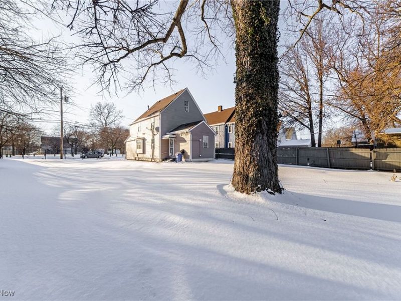 1423 E 120th Street, Cleveland, OH 44106 Photo 10