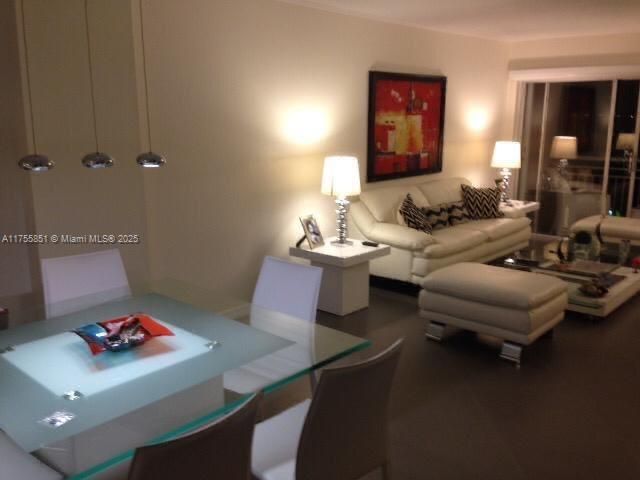 400 Kings Point Dr, Unit 810, Sunny Isles Beach, FL 33160 Photo