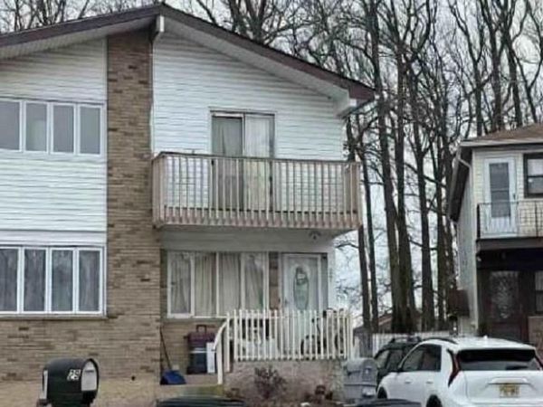 27 MAYBERRY PROMENADE, Staten Island, NY 10312