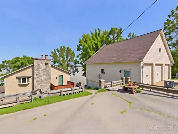 62 Lakeshore Dr, New Concord, KY 42076