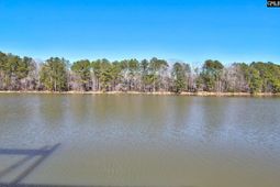 785 Retreat Way photo 4