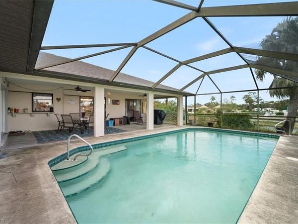 2403 Cherry CT, LEHIGH ACRES, FL 33936