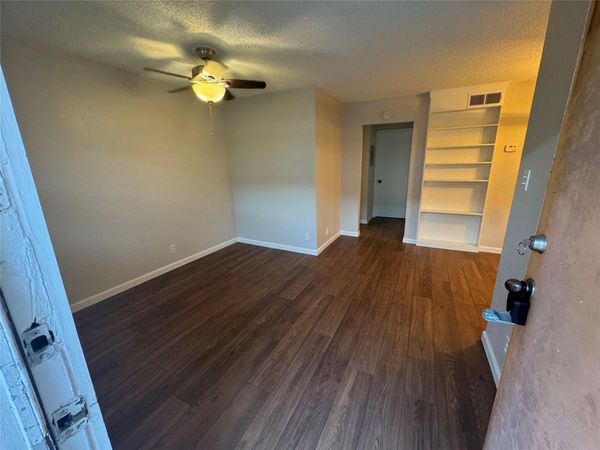 2401 Manor RD, Unit 118, Austin, TX 78722