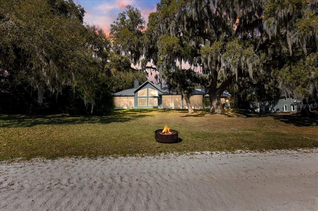 12336 E Highway 25, Ocklawaha, FL 32179 Photo