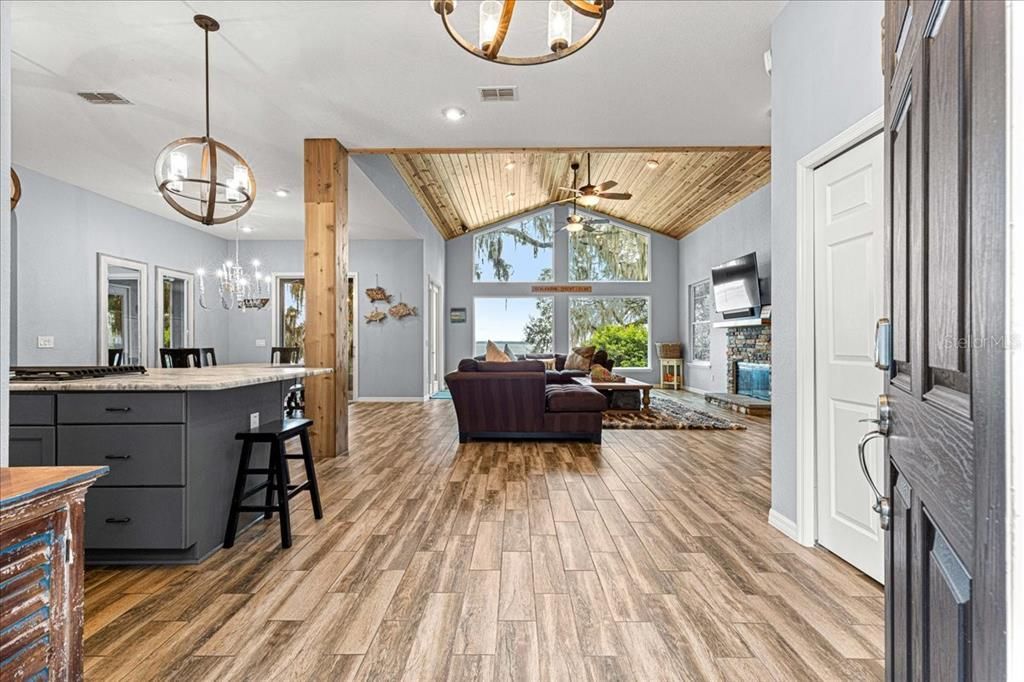 12336 E Highway 25, Ocklawaha, FL 32179 Photo