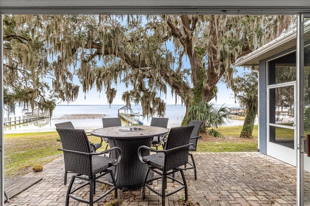 12336 E Highway 25, Ocklawaha, FL 32179 Photo