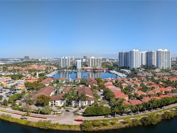 3675 N Country Club Dr, Unit 2310, Aventura, FL 33180