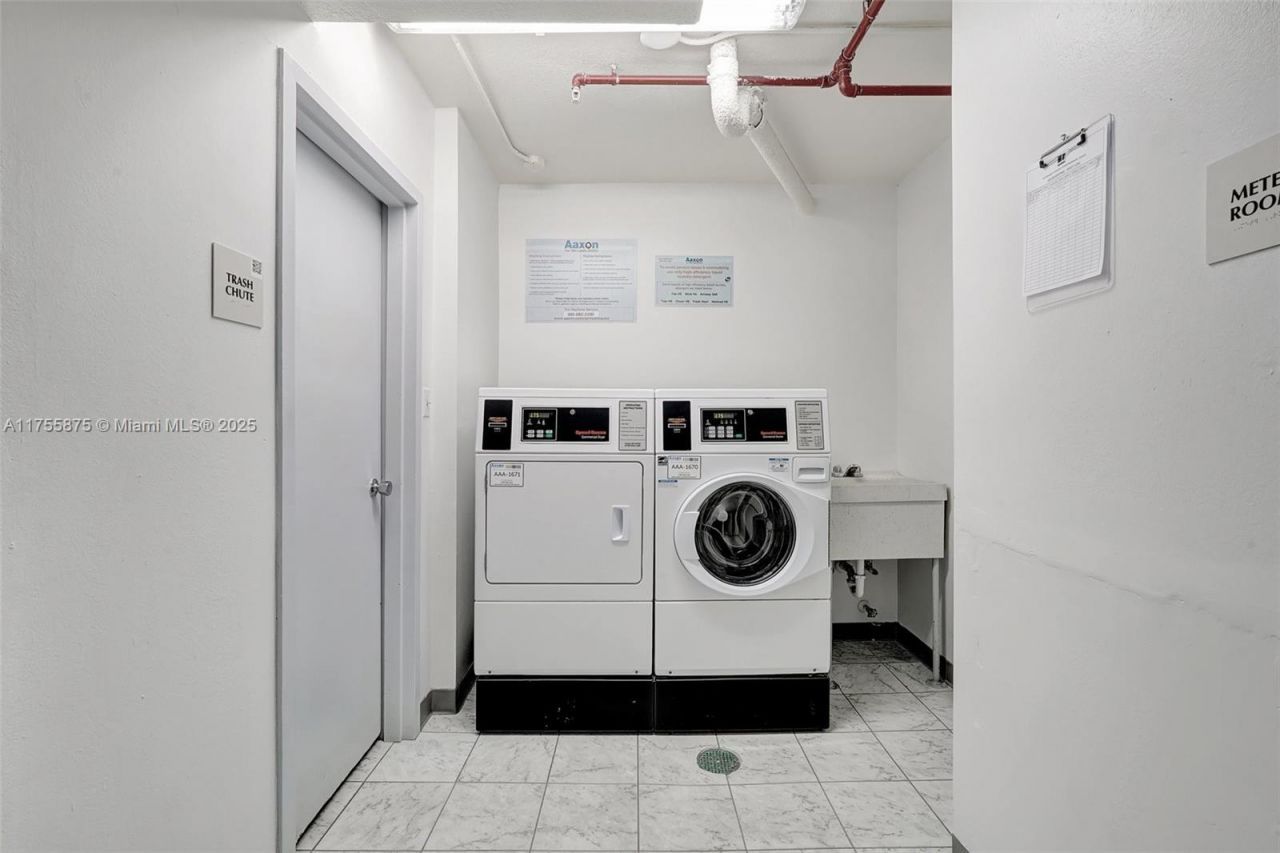 3675 N Country Club Dr, Unit 2310, Aventura, FL 33180 Photo