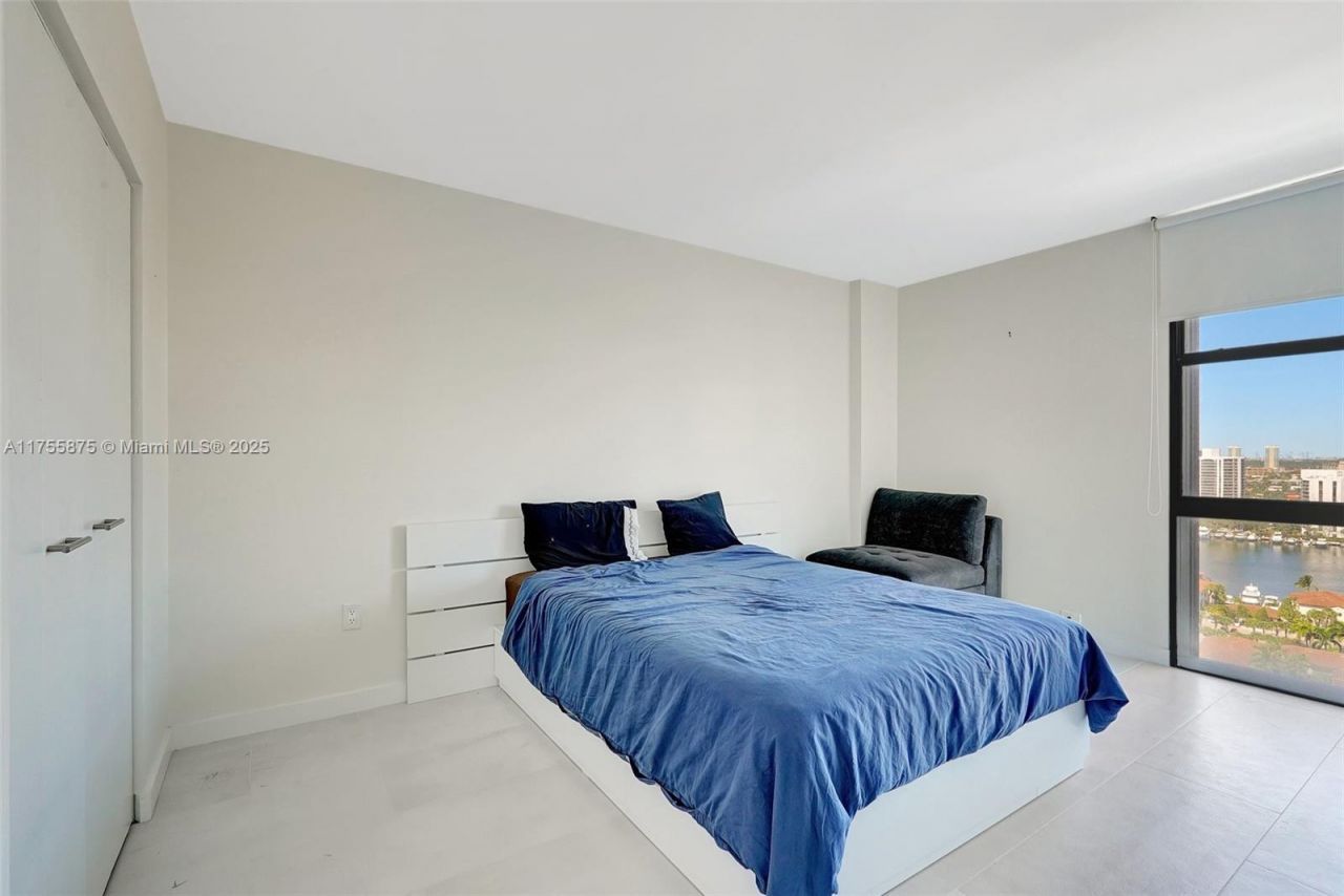 3675 N Country Club Dr, Unit 2310, Aventura, FL 33180 Photo