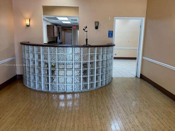 4171 N State Road 7, Lauderdale Lakes, FL 33319