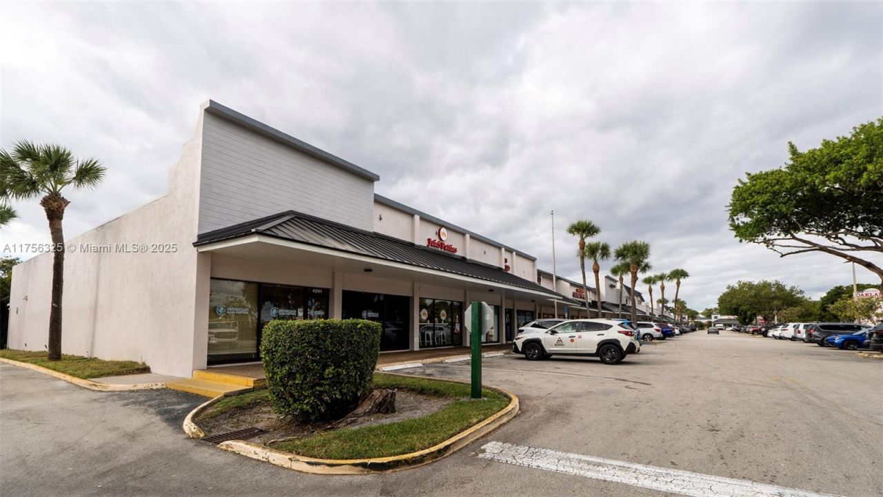 4171 N State Road 7, Lauderdale Lakes, FL 33319 Photo