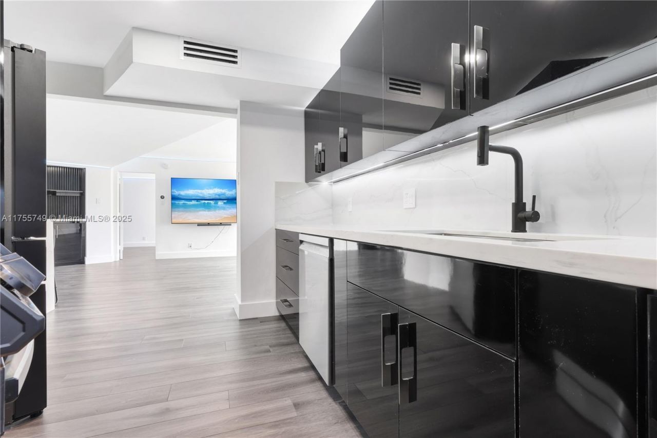 5420 N Ocean Dr, Unit 504, Singer Island, FL 33404 Photo