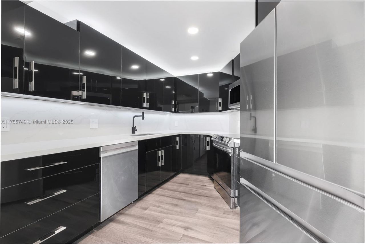 5420 N Ocean Dr, Unit 504, Singer Island, FL 33404 Photo