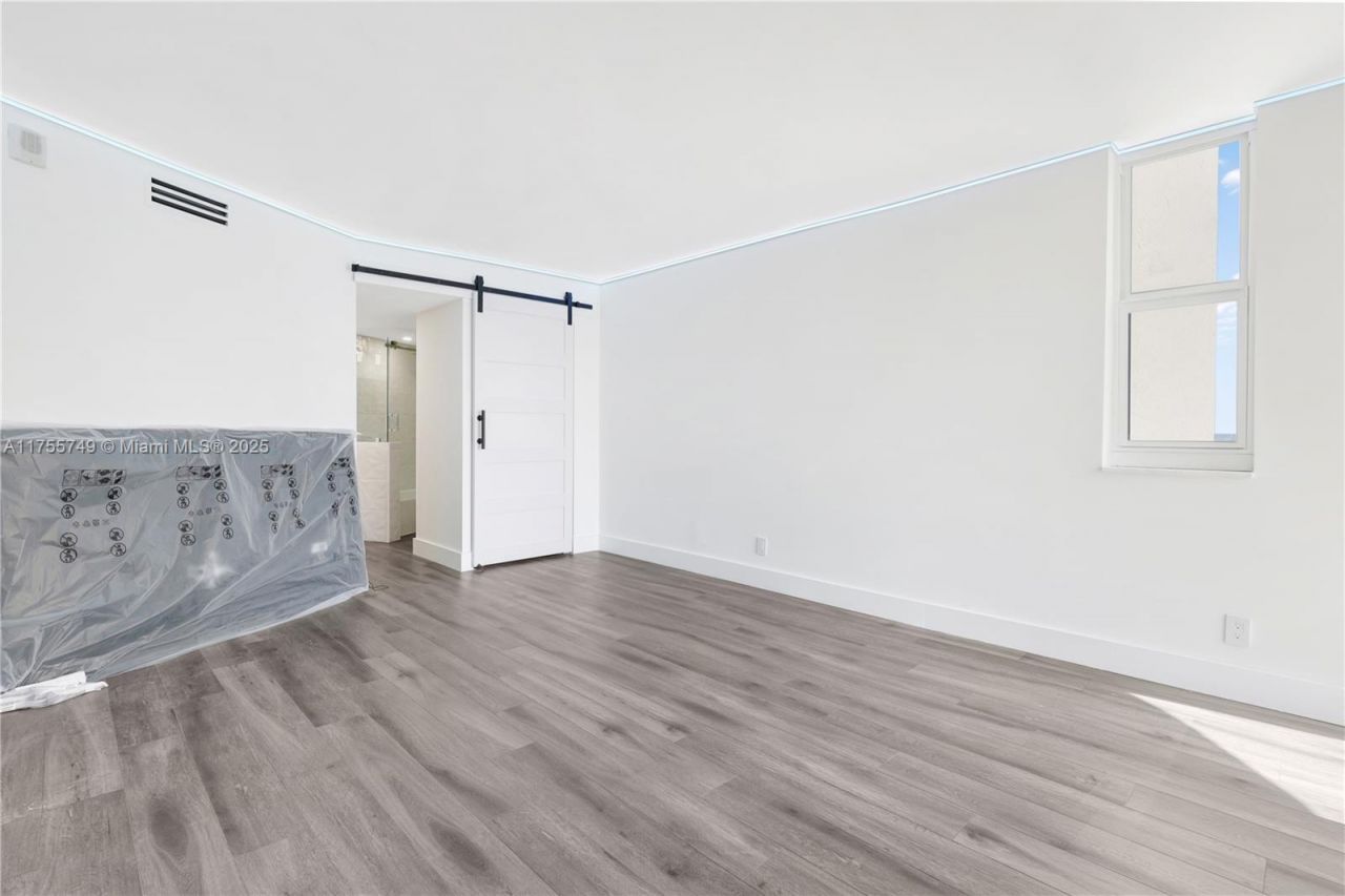 5420 N Ocean Dr, Unit 504, Singer Island, FL 33404 Photo