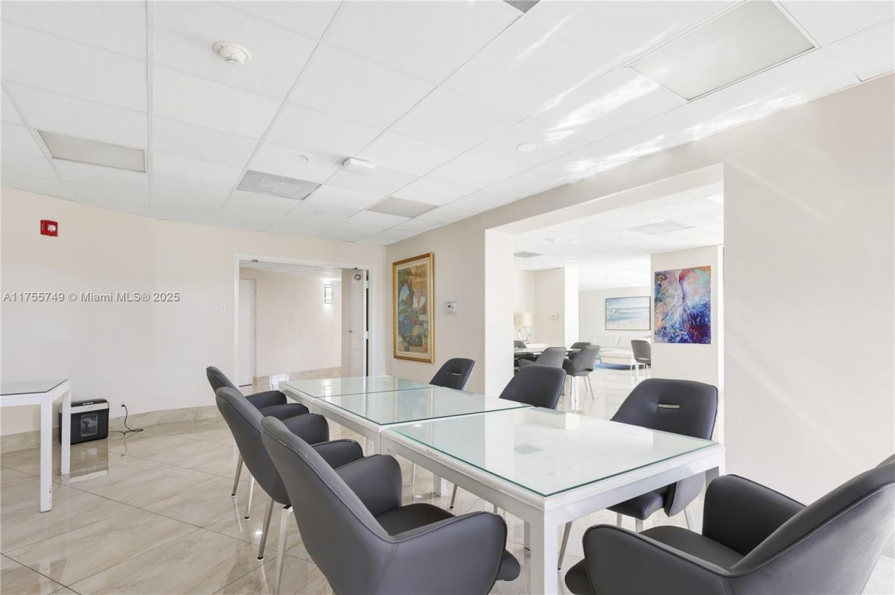 5420 N Ocean Dr, Unit 504, Singer Island, FL 33404 Photo