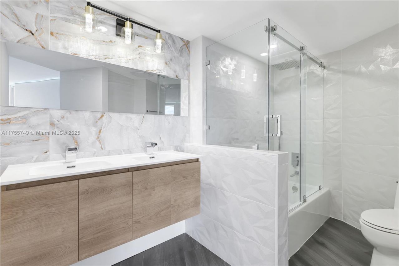 5420 N Ocean Dr, Unit 504, Singer Island, FL 33404 Photo