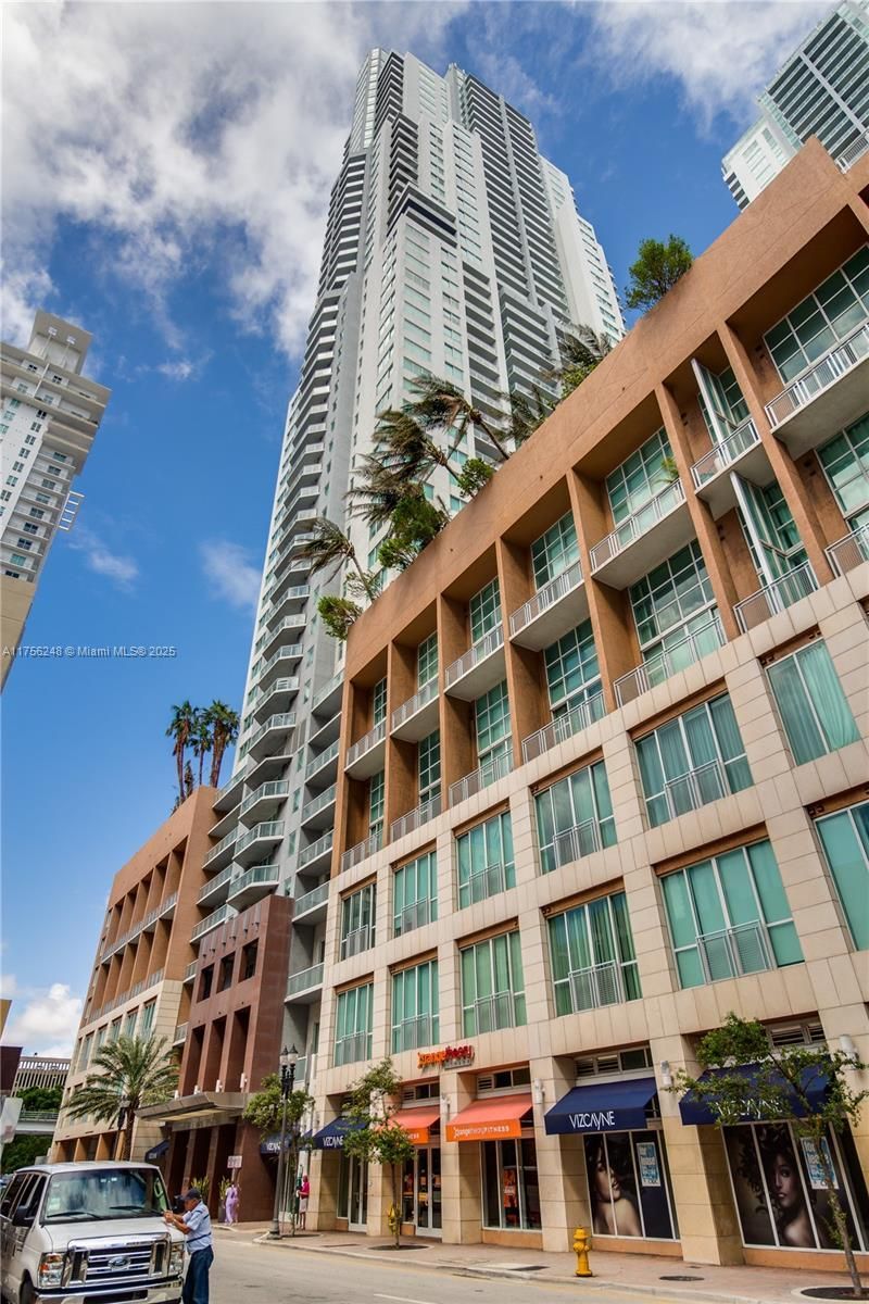 253 NE 2nd St, Unit 3702, Miami, FL 33132 Photo