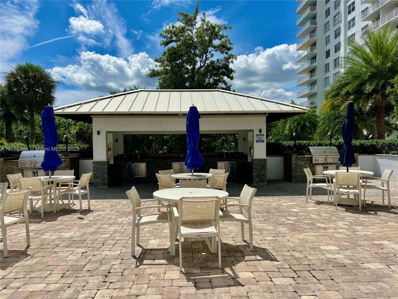 2801 NE 183rd St, Unit 215W, Aventura, FL 33160 Photo