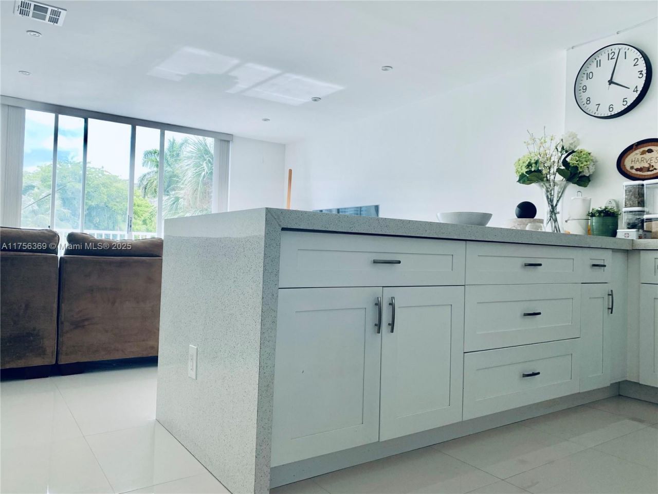 2801 NE 183rd St, Unit 215W, Aventura, FL 33160 Photo