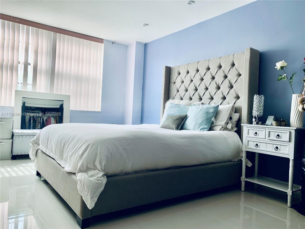 2801 NE 183rd St, Unit 215W, Aventura, FL 33160 Photo