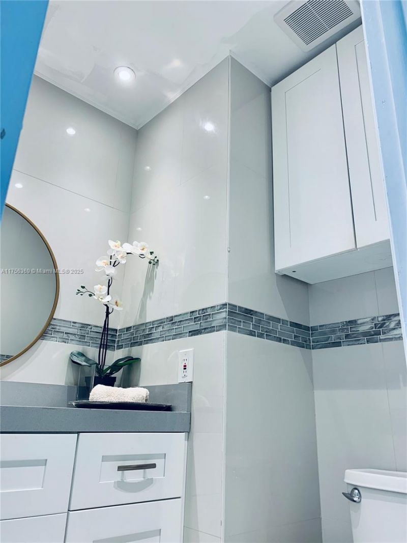 2801 NE 183rd St, Unit 215W, Aventura, FL 33160 Photo