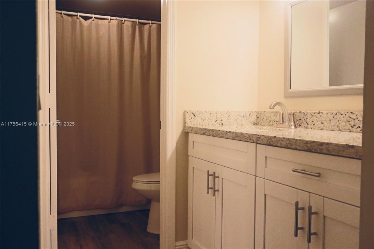 225 SE 10th St, Unit 3D, Deerfield Beach, FL 33441 Photo