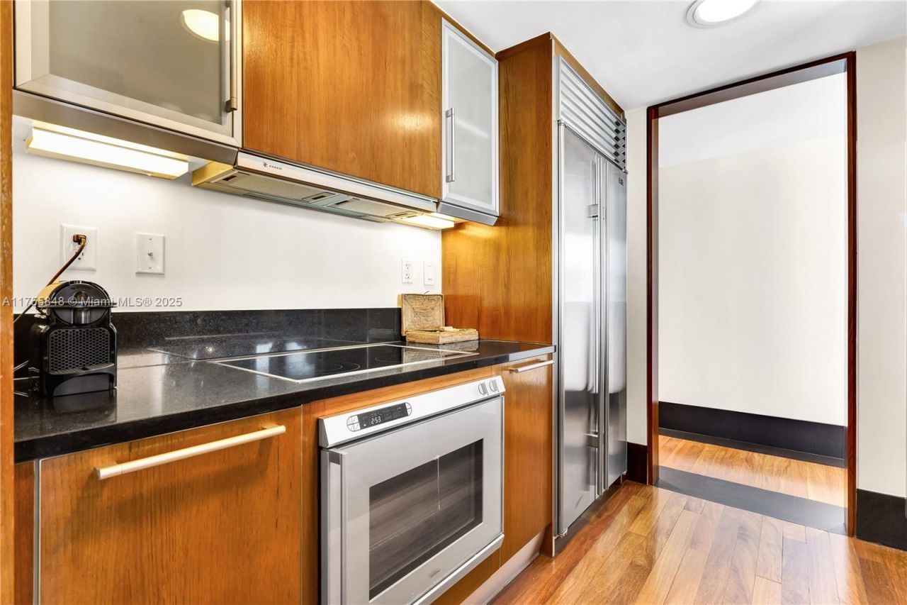 101 20, Unit 1803/5, Miami Beach, FL 33139 Photo