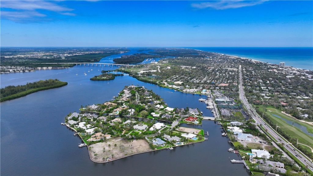 510 & 512 River Drive, Vero Beach, FL 32963 Photo