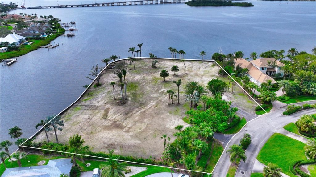 510 & 512 River Drive, Vero Beach, FL 32963 Photo