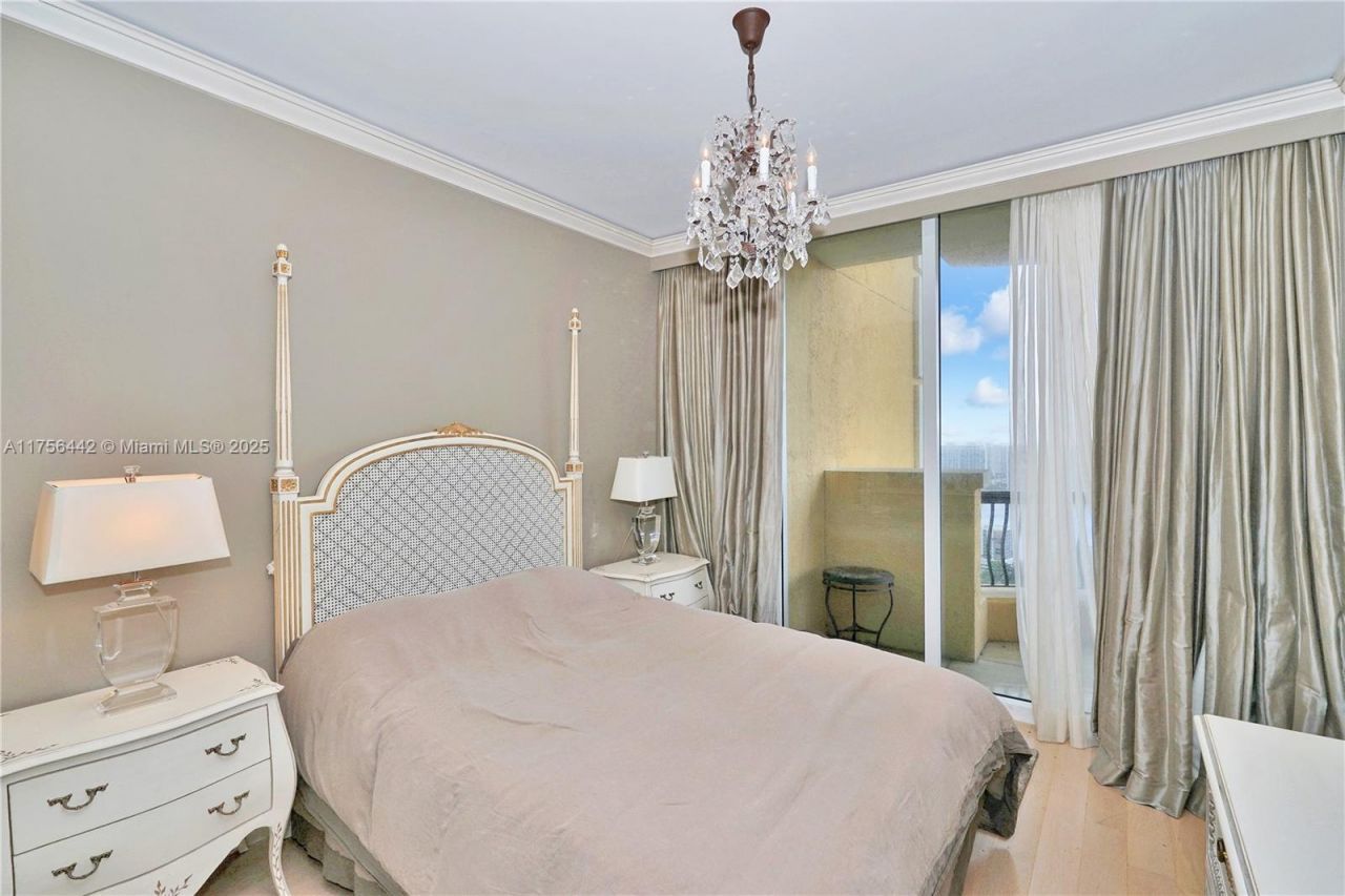 17875 Collins Ave, Unit 3605, Sunny Isles Beach, FL 33160 Photo