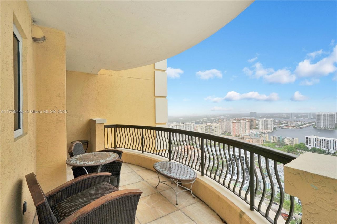 17875 Collins Ave, Unit 3605, Sunny Isles Beach, FL 33160 Photo