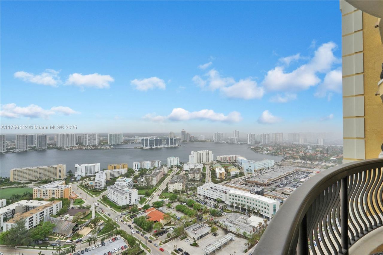 17875 Collins Ave, Unit 3605, Sunny Isles Beach, FL 33160 Photo