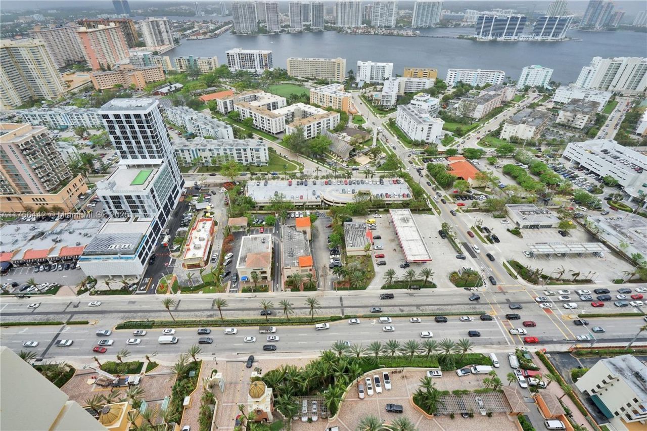 17875 Collins Ave, Unit 3605, Sunny Isles Beach, FL 33160 Photo