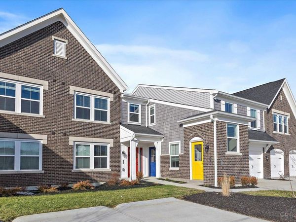 437 Bethpage Way, Unit 7-303, Turtle Creek Twp, OH 45036