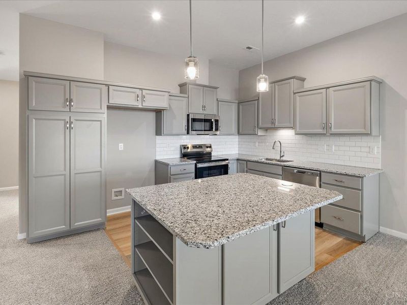 437 Bethpage Way, Unit 7-303, Turtle Creek Twp, OH 45036 Photo 2