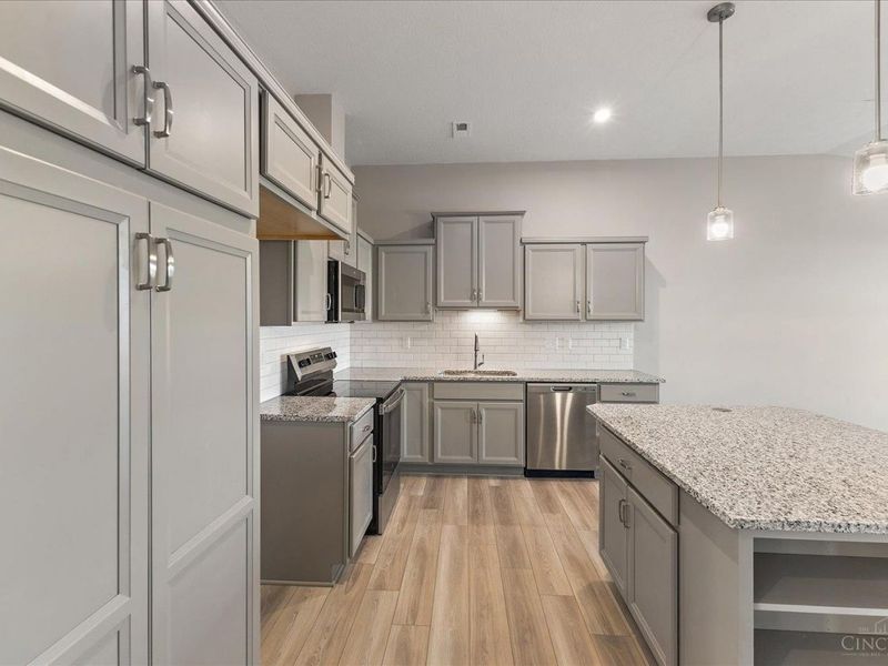 437 Bethpage Way, Unit 7-303, Turtle Creek Twp, OH 45036 Photo 4