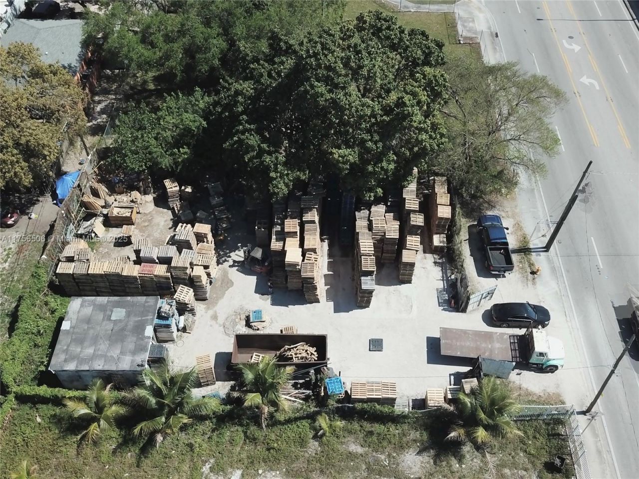 3013 NW 54th St, Miami, FL 33142 Photo