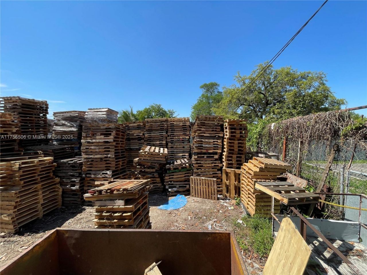 3013 NW 54th St, Miami, FL 33142 Photo