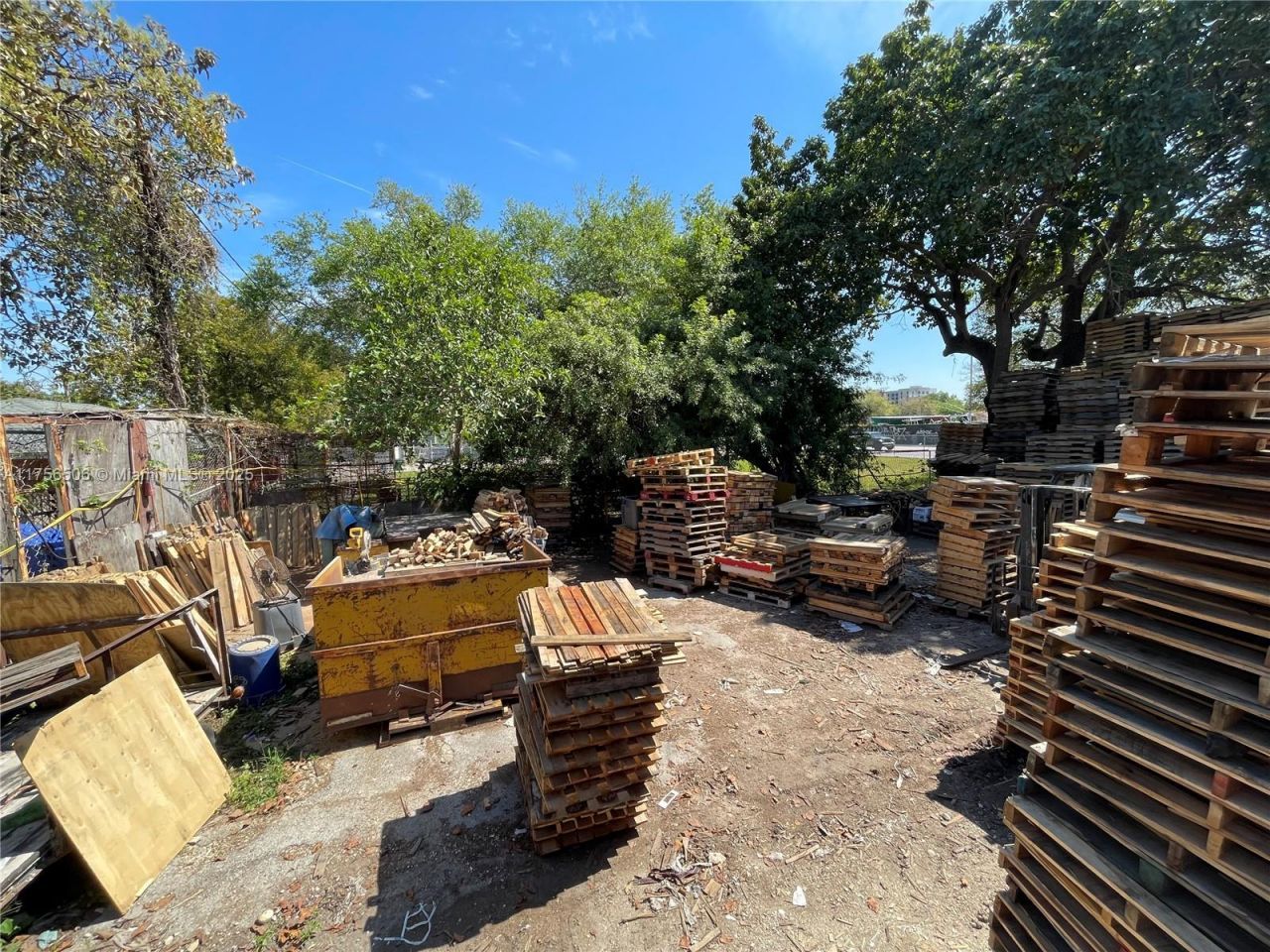 3013 NW 54th St, Miami, FL 33142 Photo