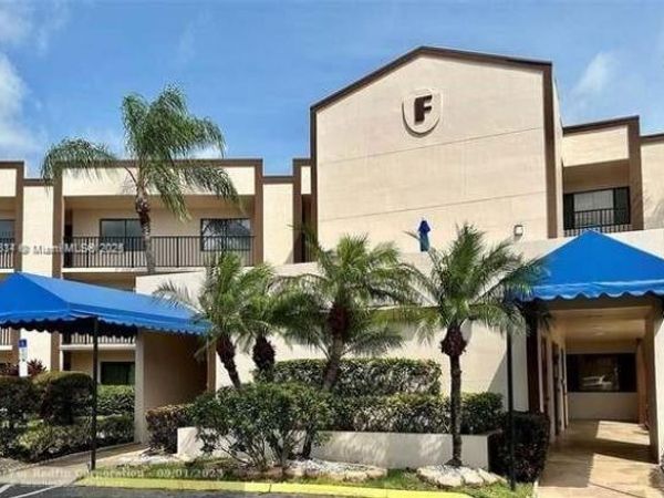 9737 N Belfort Cir, Unit 108, Tamarac, FL 33321