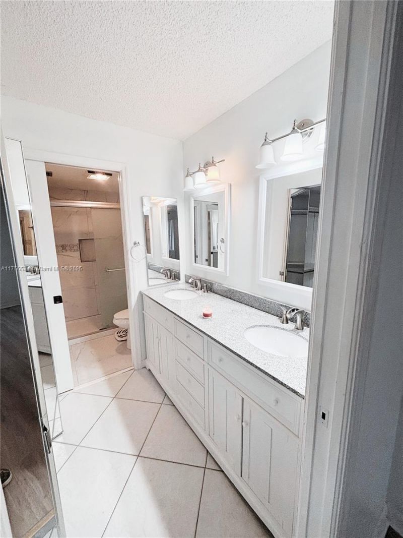 9737 N Belfort Cir, Unit 108, Tamarac, FL 33321 Photo