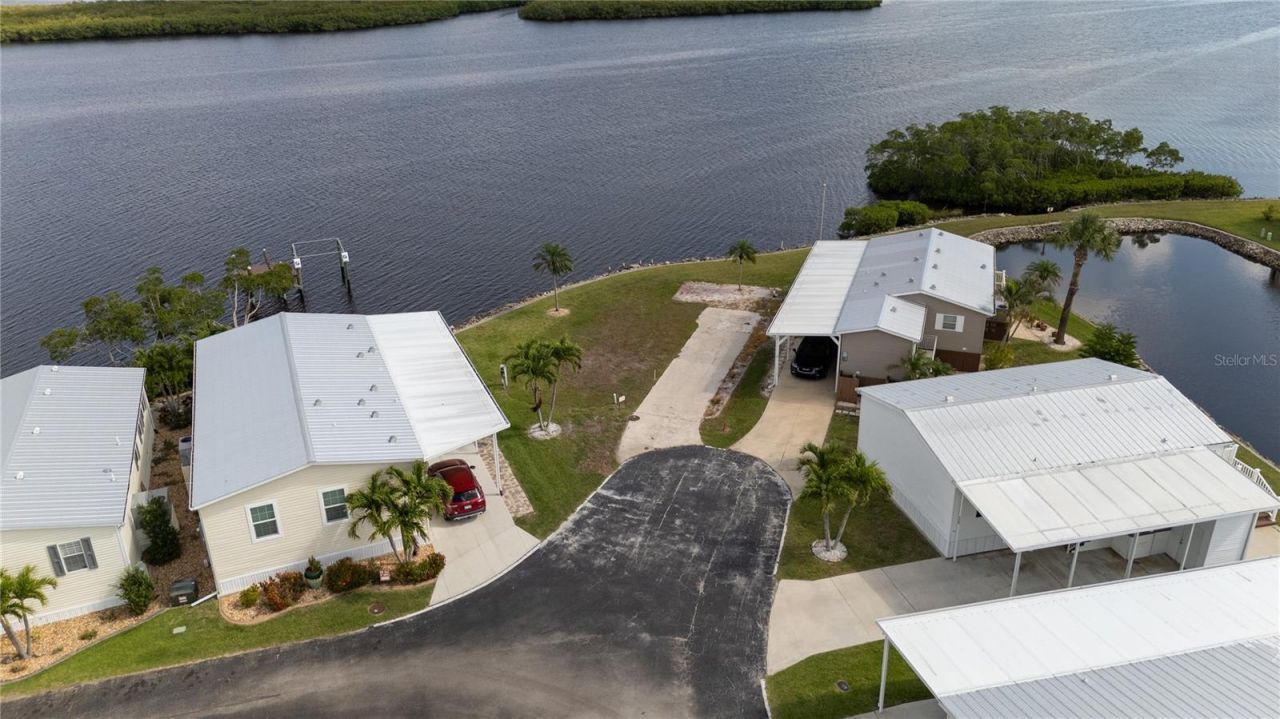 4300 Riverside Drive, Lot #114, Punta Gorda, FL 33982 Photo